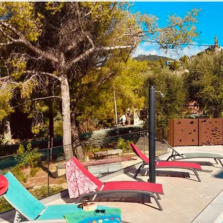 Villa De Avec Piscine Et Clim - 10 Pers. - Fr-1-900-4 Bormes-les-Mimosas