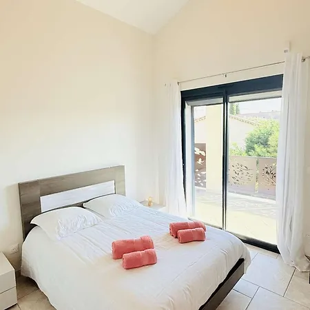 De Avec Piscine Et Clim - 10 Pers. - Fr-1-900-4 Villa
