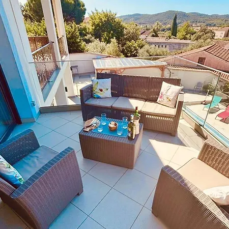 De Avec Piscine Et Clim - 10 Pers. - Fr-1-900-4