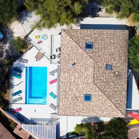 De Avec Piscine Et Clim - 10 Pers. Bormes-les-Mimosas